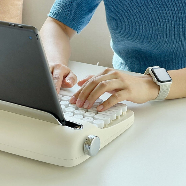 Retro Bluetooth Wireless Typewriter Keyboard