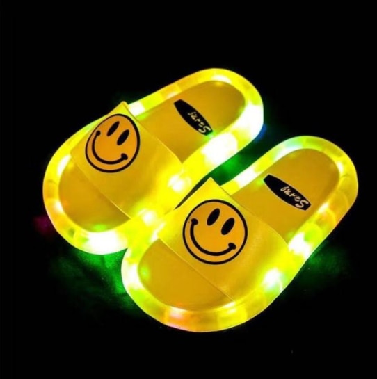 Children‘s Cartoon Lighted Slippers